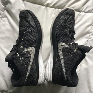 Nike Flyknit Lunar 3